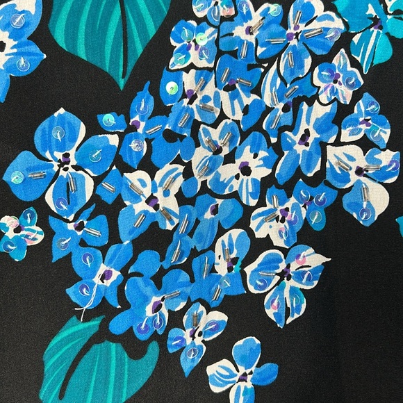 Bob Mackie Silk Black, Blue Floral Button Down Shirt size XL- vintage like new - Picture 12 of 12